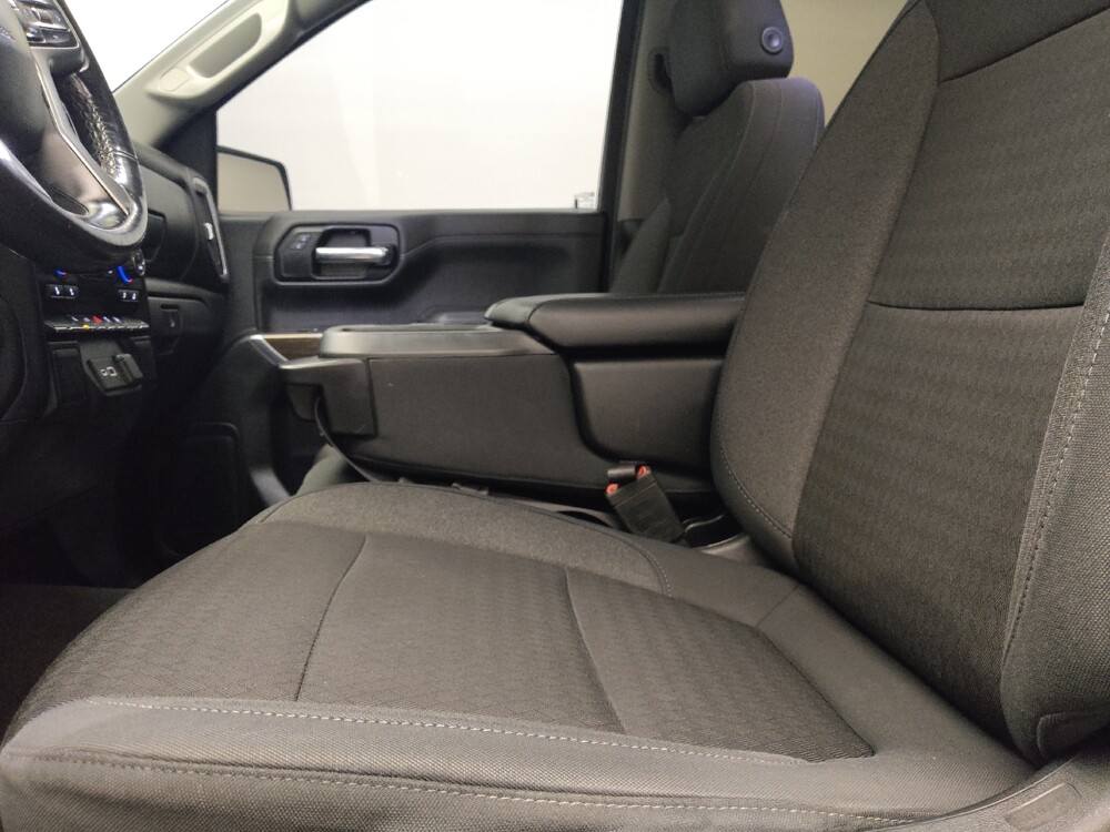 2020 Chevrolet Silverado 1500 in Oklahoma City, OK 73139 - 18140442 17
