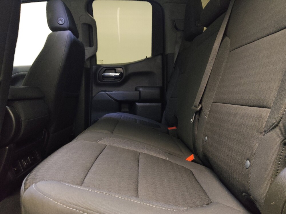 2020 Chevrolet Silverado 1500 in Oklahoma City, OK 73139 - 18140442 18