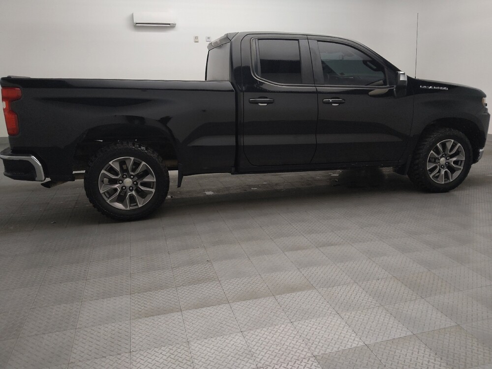 2020 Chevrolet Silverado 1500 in Oklahoma City, OK 73139 - 18140442 10