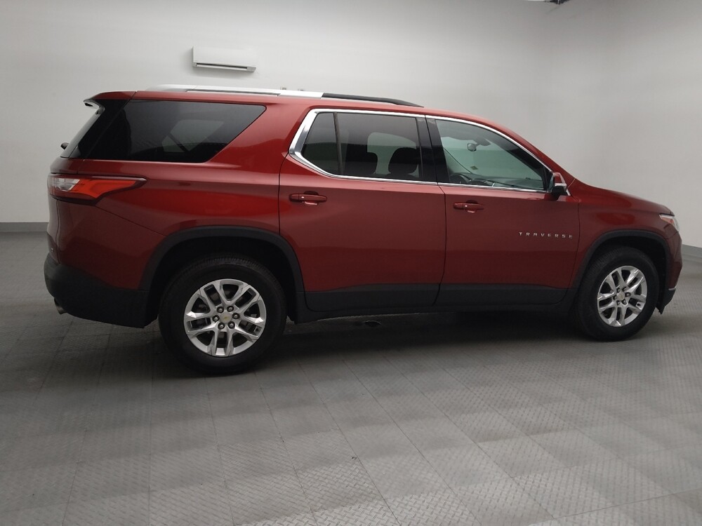 2018 Chevrolet Traverse in Tulsa, OK 74145 - 18140443 10