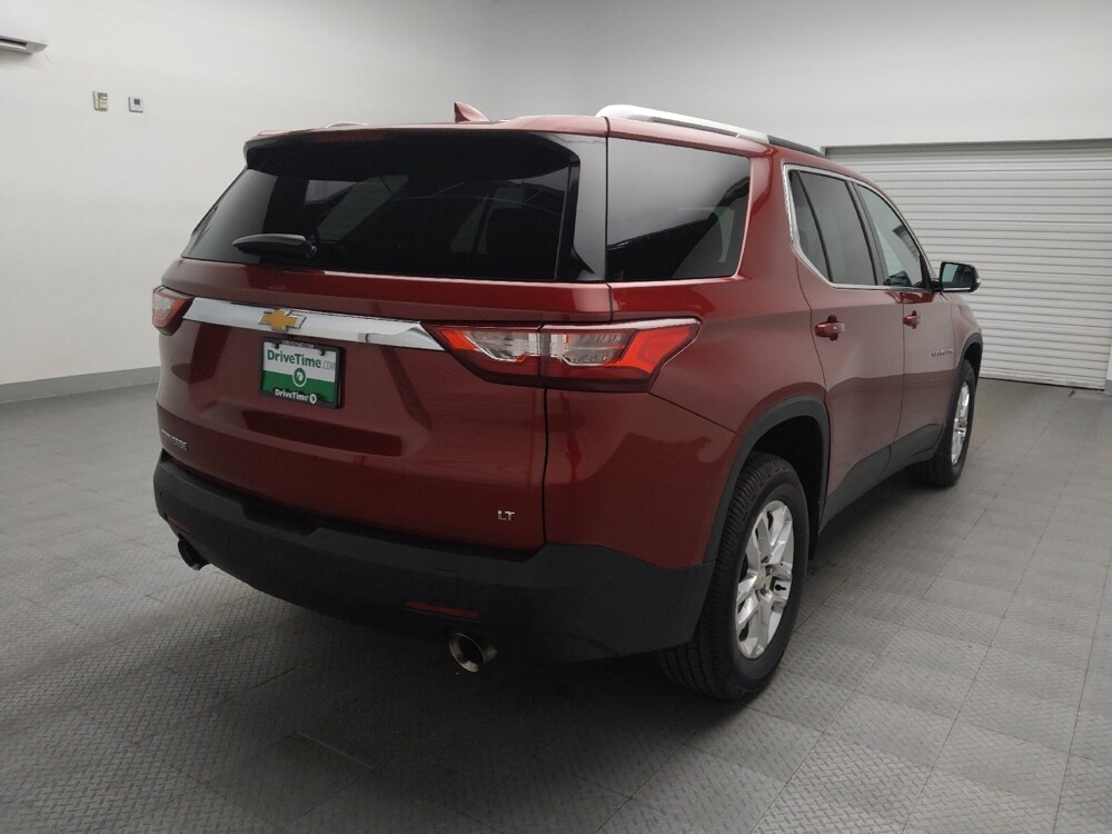 2018 Chevrolet Traverse in Tulsa, OK 74145 - 18140443 9