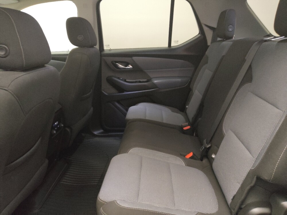 2018 Chevrolet Traverse in Tulsa, OK 74145 - 18140443 18