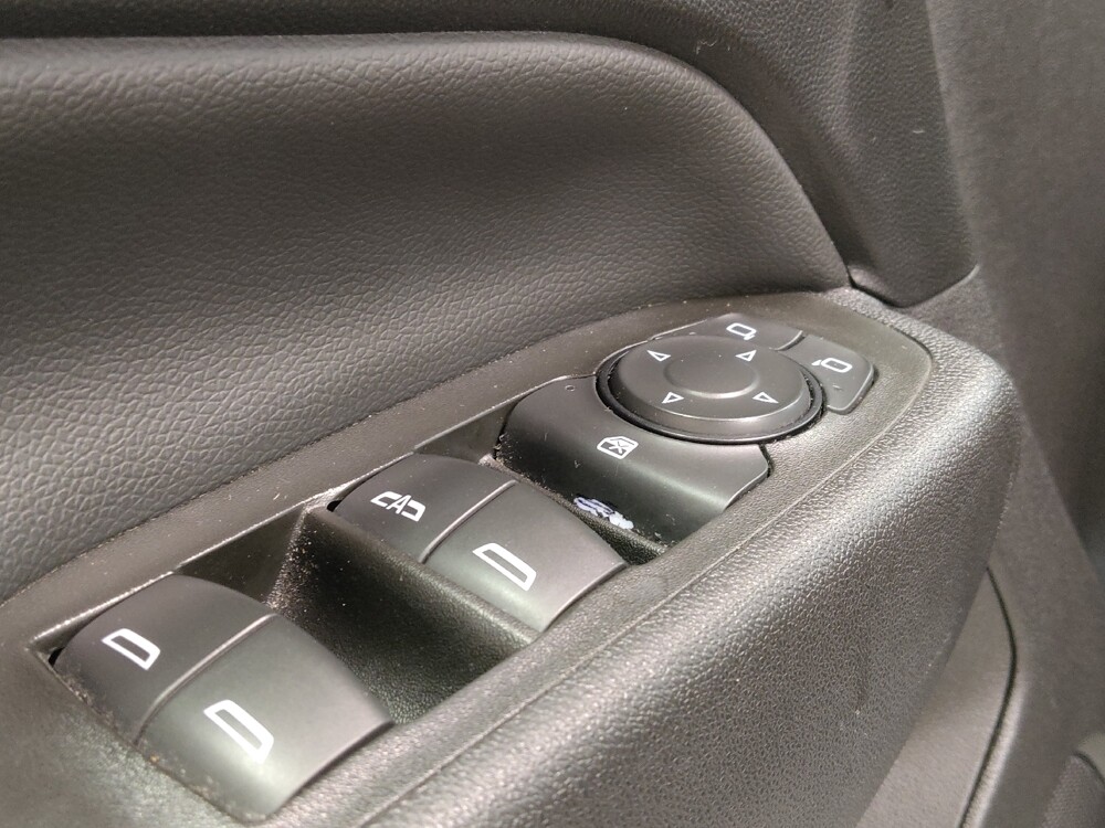 2021 Chevrolet Equinox in Fort Worth, TX 76116 - 18140448 27