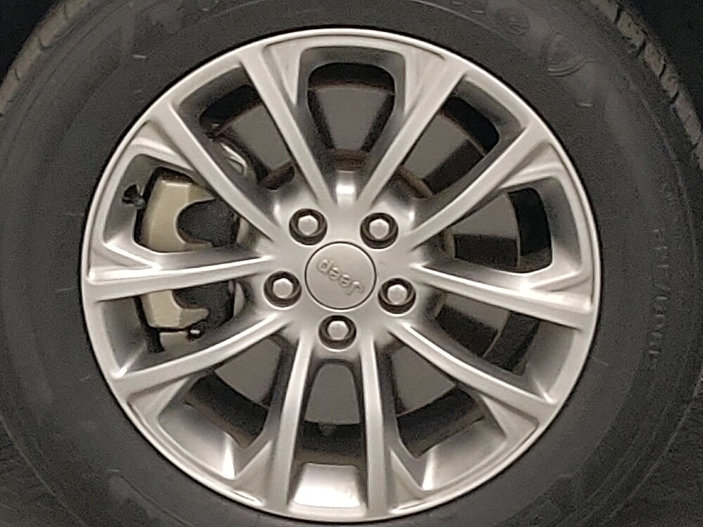 2021 Jeep Cherokee in Tyler, TX 75701 - 18140450 31