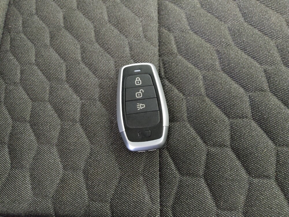 2018 Chevrolet Equinox in Midlothian, IL 60445 - 18140454 32