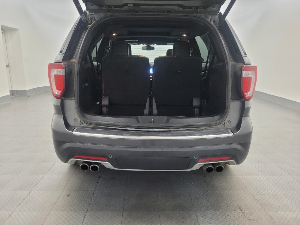 2018 Ford Explorer in Glendale, AZ 85301 - 18140458 29