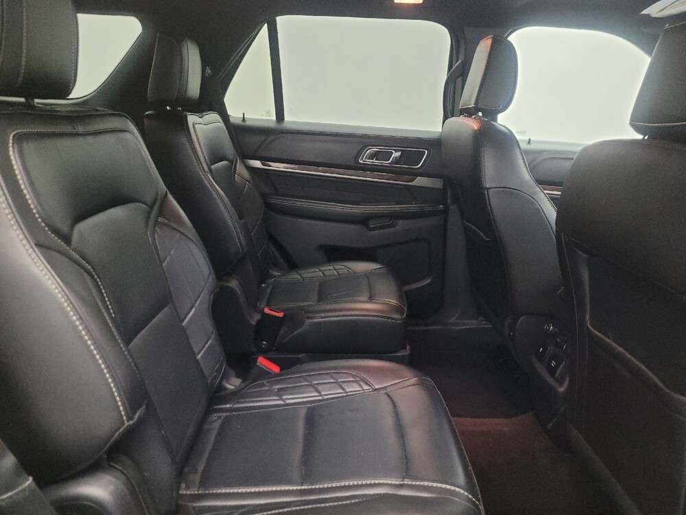 2018 Ford Explorer in Glendale, AZ 85301 - 18140458 19