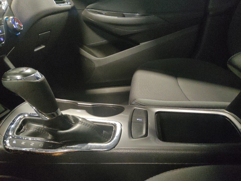 2016 Chevrolet Cruze in Chandler, AZ 85225 - 18140461 26