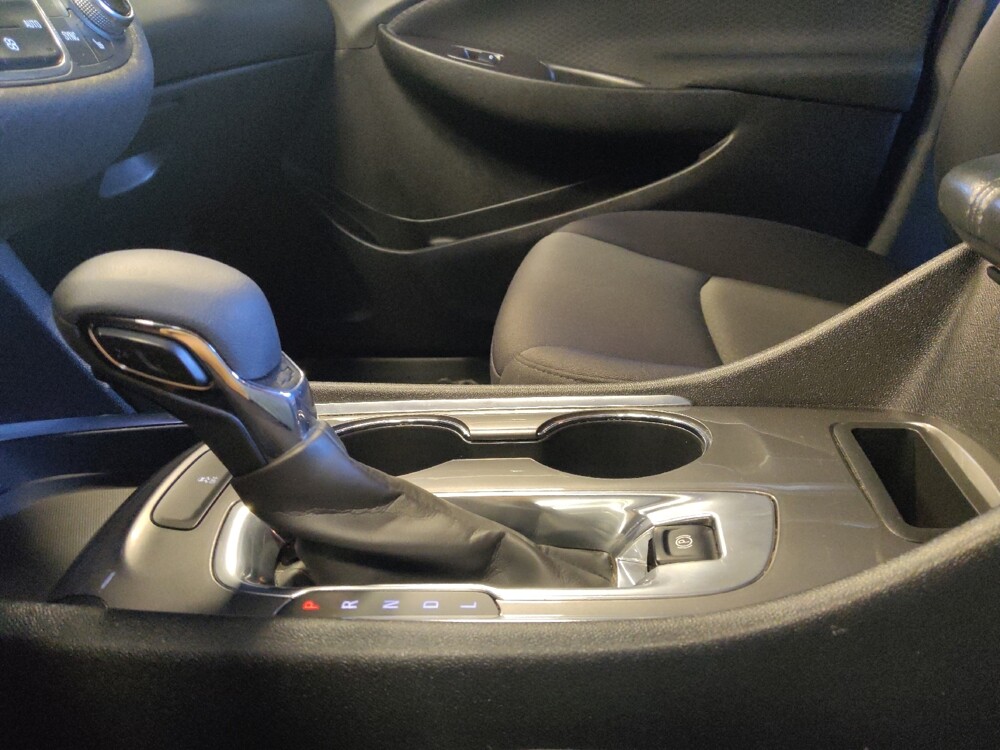 2023 Chevrolet Malibu in Glendale, AZ 85301 - 18140462 26