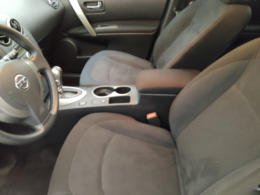 2015 Nissan Rogue in Tampa, FL 33619 - 18140467 17