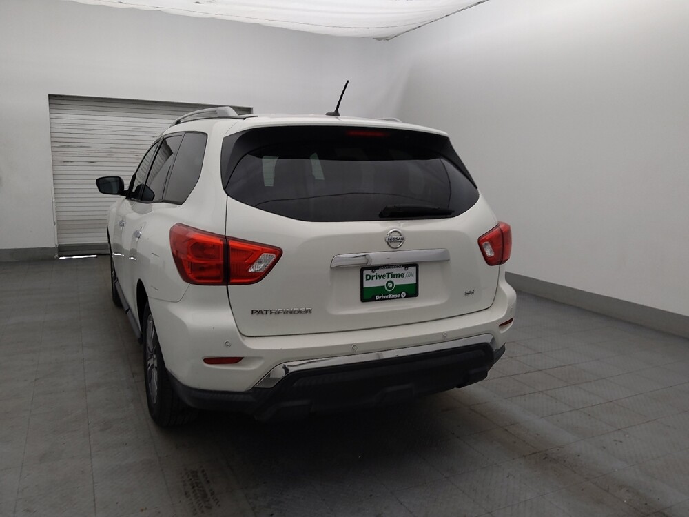 2018 Nissan Pathfinder in Pensacola, FL 32505 - 18140469 5