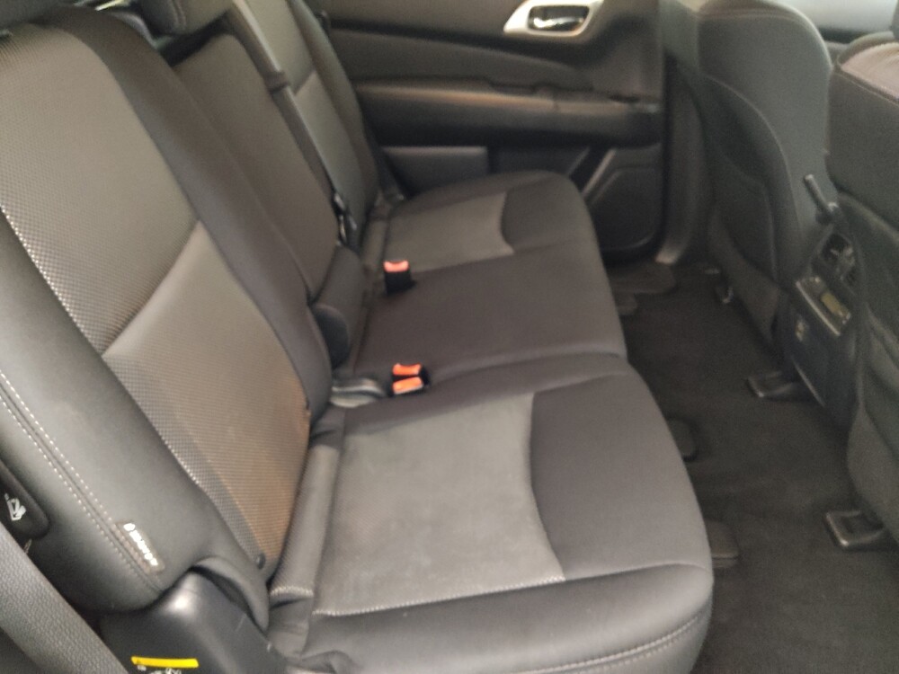 2018 Nissan Pathfinder in Pensacola, FL 32505 - 18140469 19