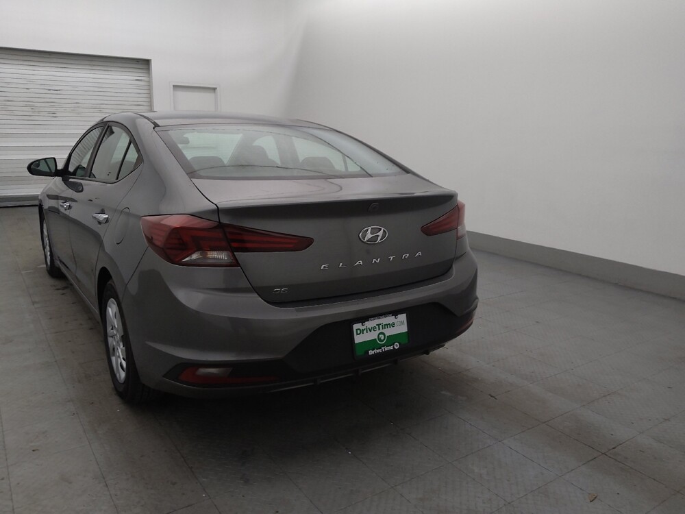 2020 Hyundai Elantra in Pensacola, FL 32505 - 18140471 5