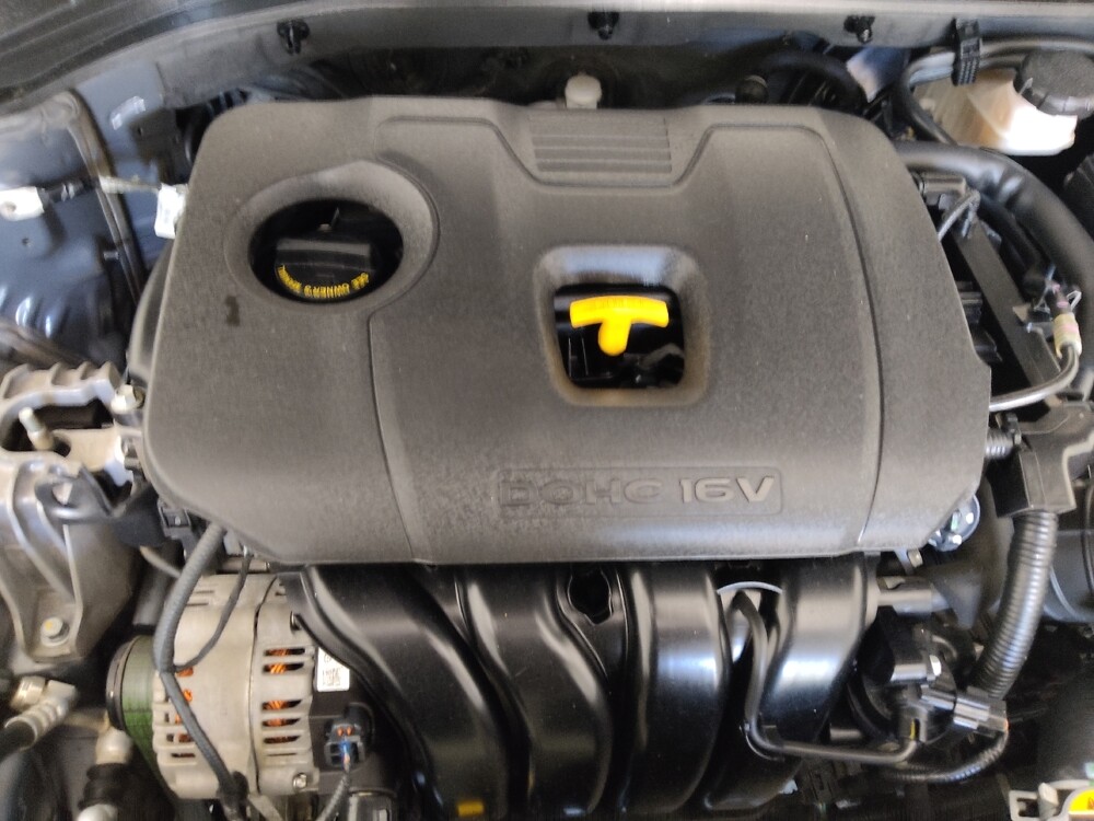 2020 Hyundai Elantra in Pensacola, FL 32505 - 18140471 30