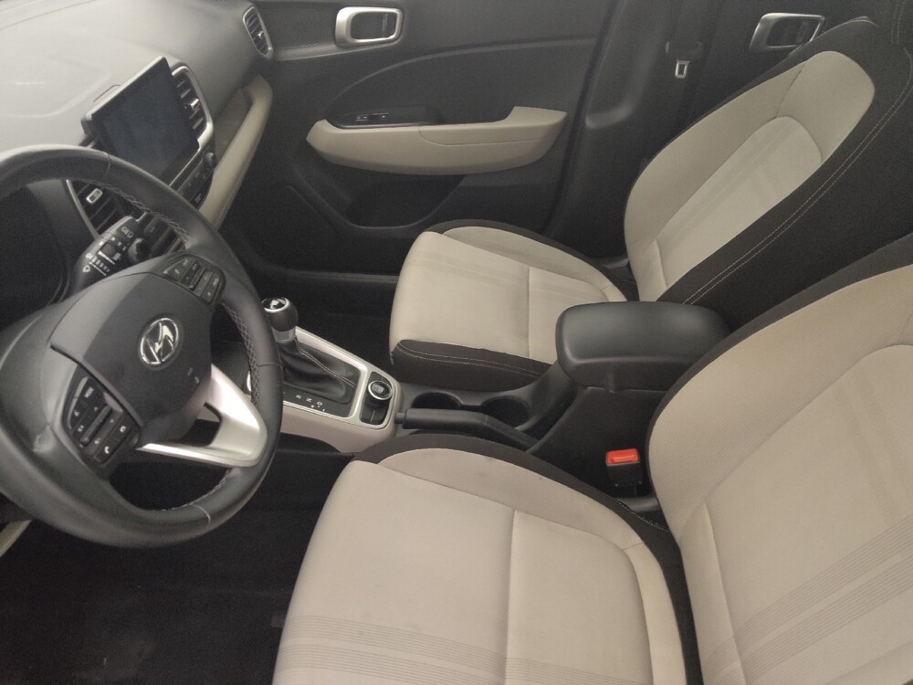 2020 Hyundai Venue in Metairie, LA 70006 - 18140472 17