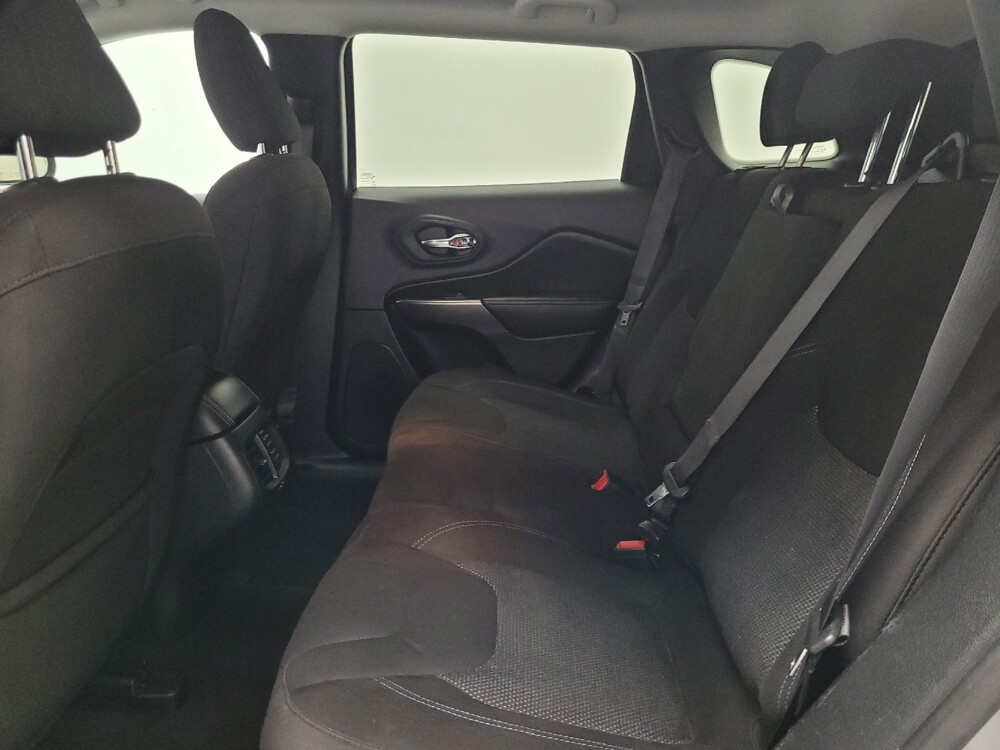 2020 Jeep Cherokee in Las Vegas, NV 89102 - 18140483 18