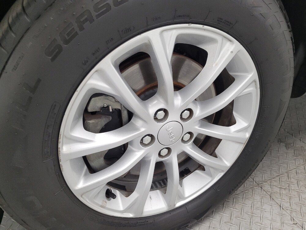2020 Jeep Cherokee in Las Vegas, NV 89102 - 18140483 31