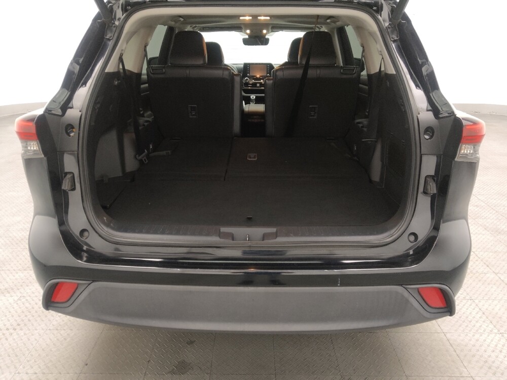 2020 Toyota Highlander in West Palm Beach, FL 33409 - 18140496 29