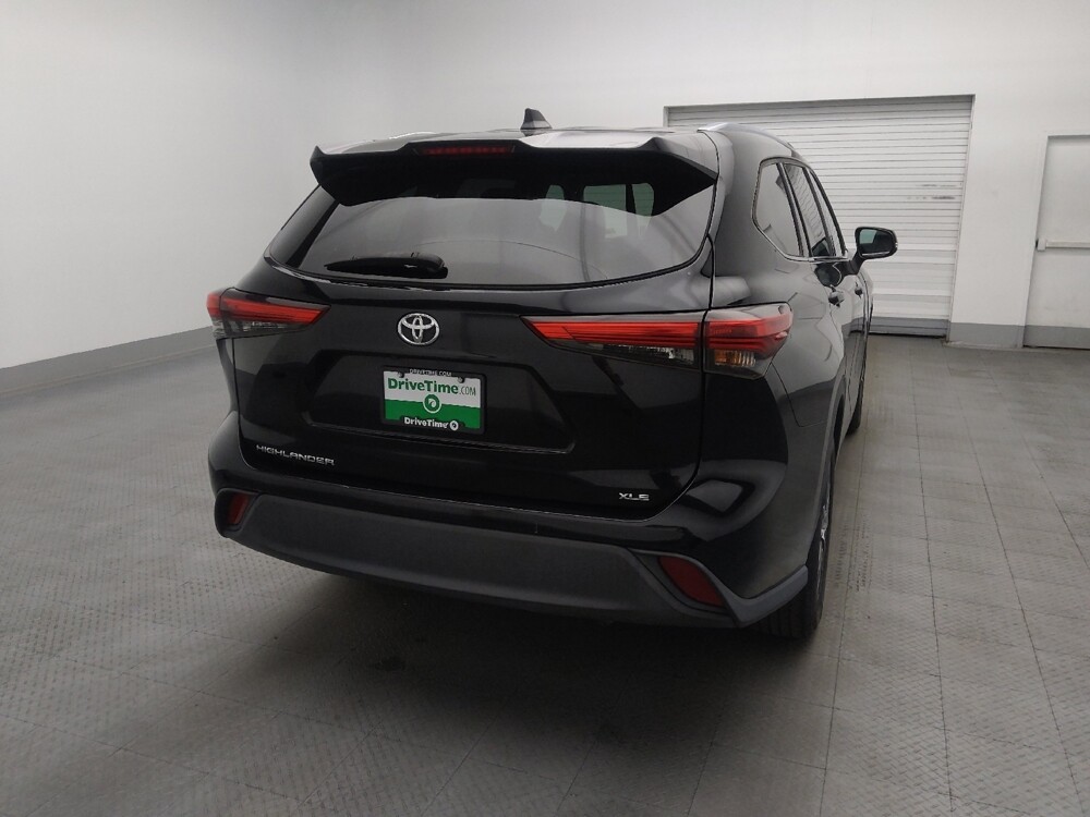 2020 Toyota Highlander in West Palm Beach, FL 33409 - 18140496 7