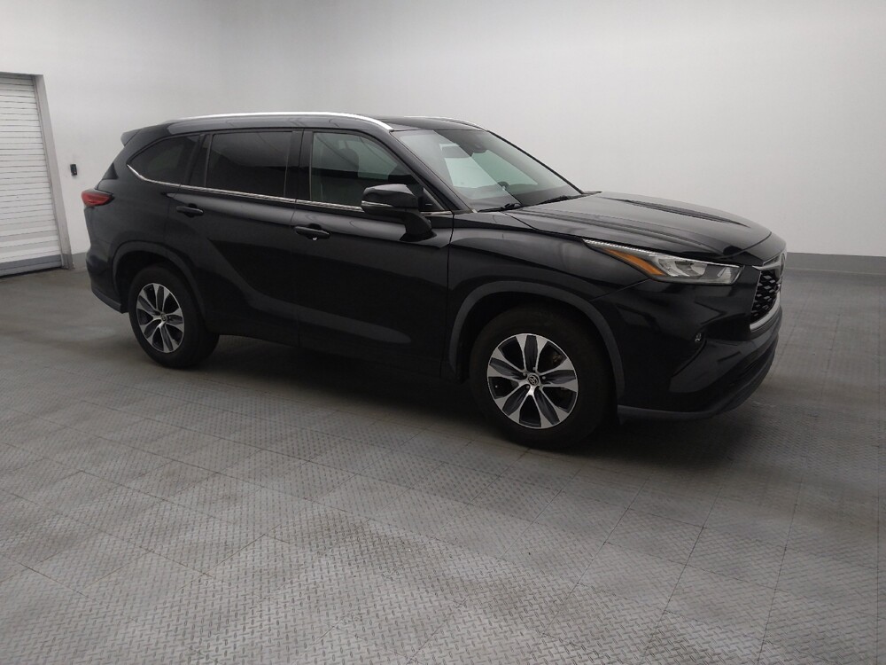 2020 Toyota Highlander in West Palm Beach, FL 33409 - 18140496 11