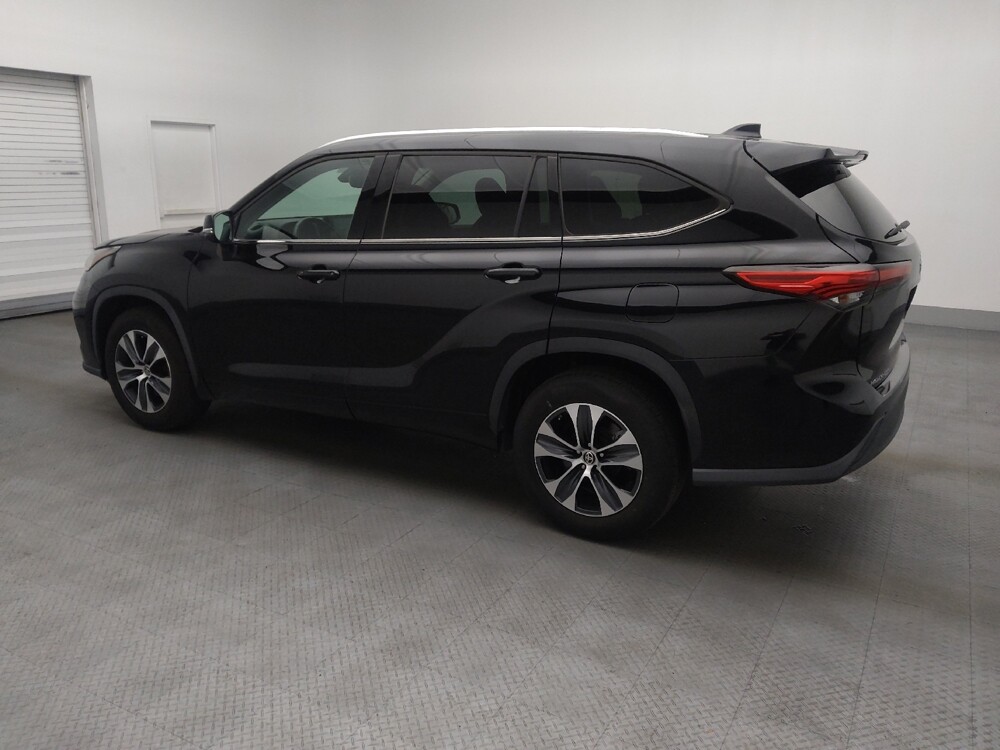 2020 Toyota Highlander in West Palm Beach, FL 33409 - 18140496 3