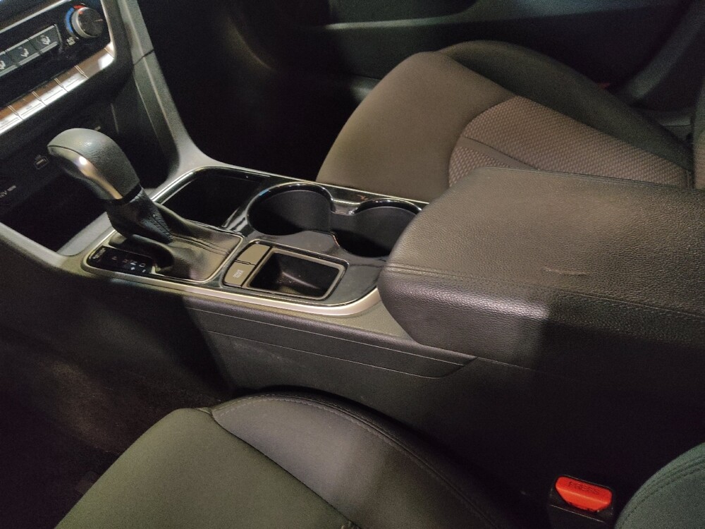2019 Hyundai Sonata in Gainesville, FL 32609 - 18140497 26