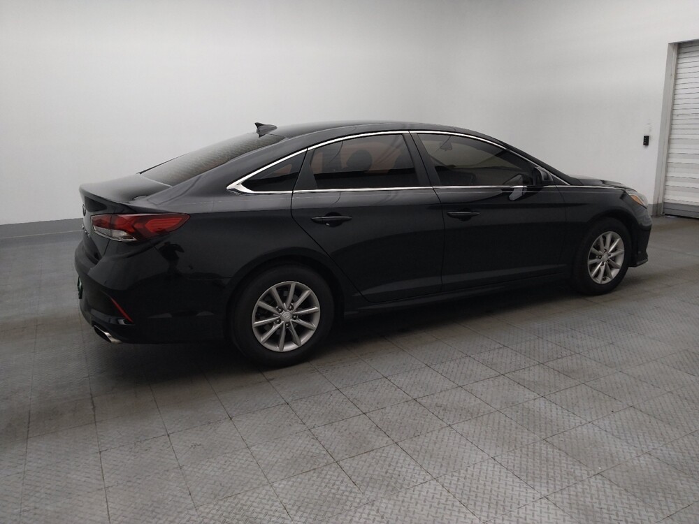 2019 Hyundai Sonata in Gainesville, FL 32609 - 18140497 10