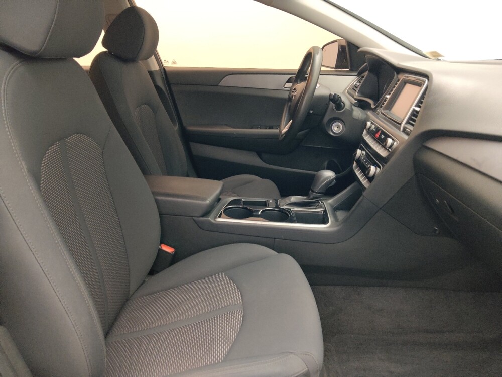 2019 Hyundai Sonata in Gainesville, FL 32609 - 18140497 21