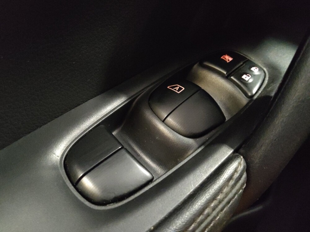 2019 Nissan Rogue in Pensacola, FL 32505 - 18140506 27