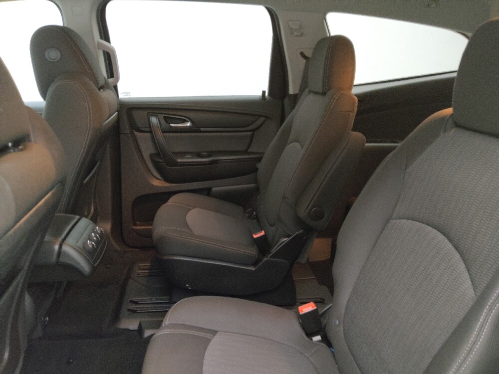 2017 Chevrolet Traverse in Salem, VA 24153 - 18140518 18