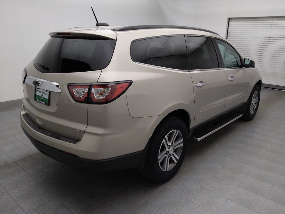 2017 Chevrolet Traverse in Salem, VA 24153 - 18140518 9
