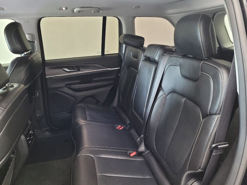 2023 Jeep Grand Cherokee in Greenville, SC 29607 - 18140523 18