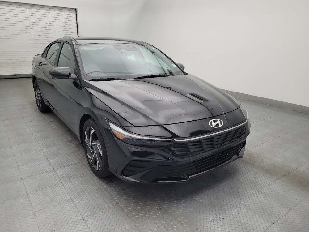 2025 Hyundai Elantra in Greenville, NC 27834 - 18140526 13
