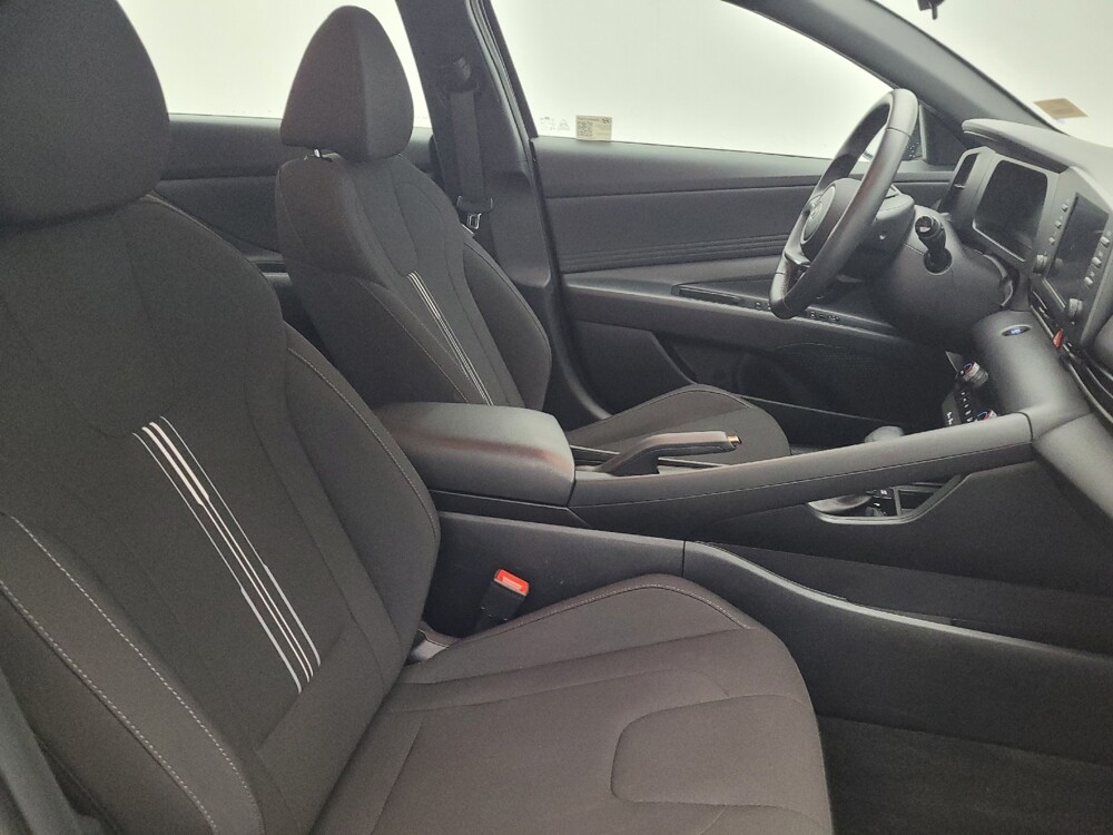 2025 Hyundai Elantra in Greenville, NC 27834 - 18140526 21