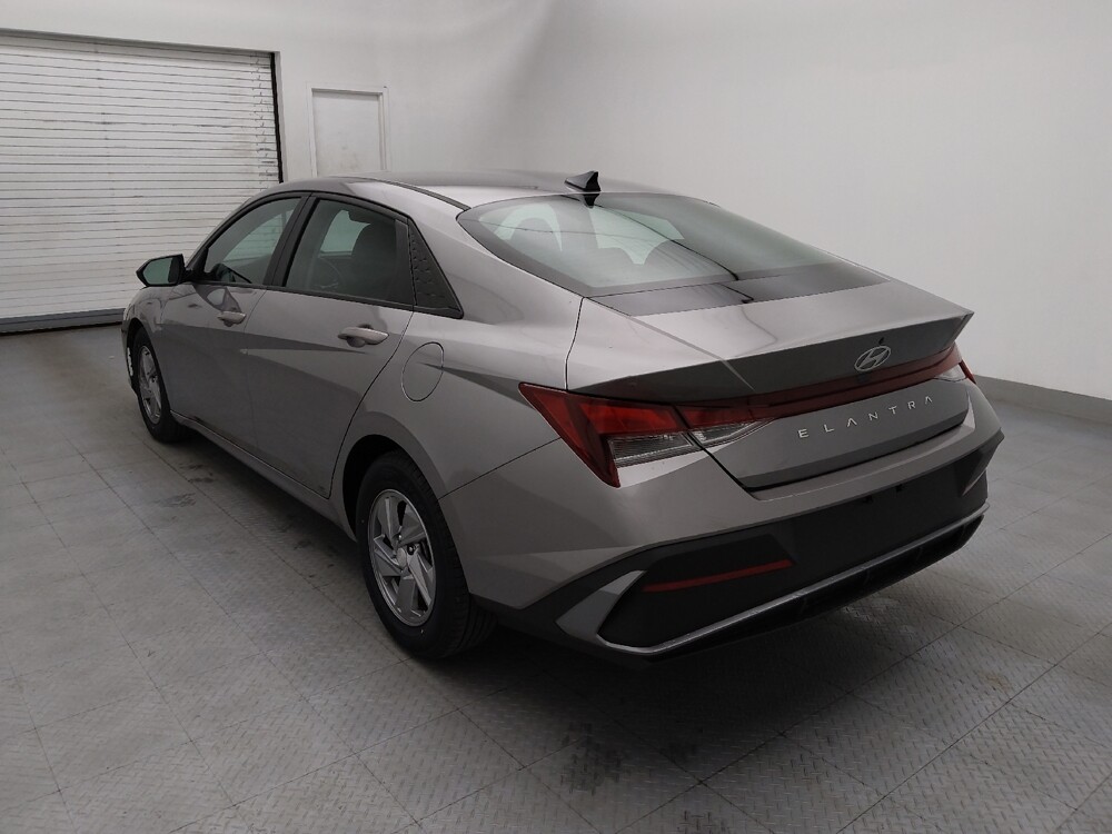 2024 Hyundai Elantra in Greenville, NC 27834 - 18140529 5