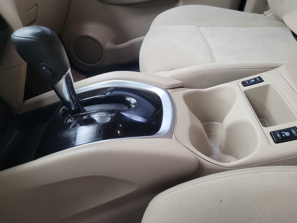 2016 Nissan Rogue in Memphis, TN 38115 - 18140533 26
