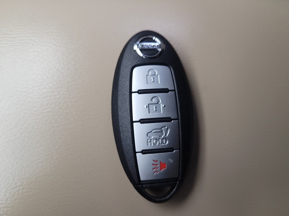 2016 Nissan Rogue in Memphis, TN 38115 - 18140533 32