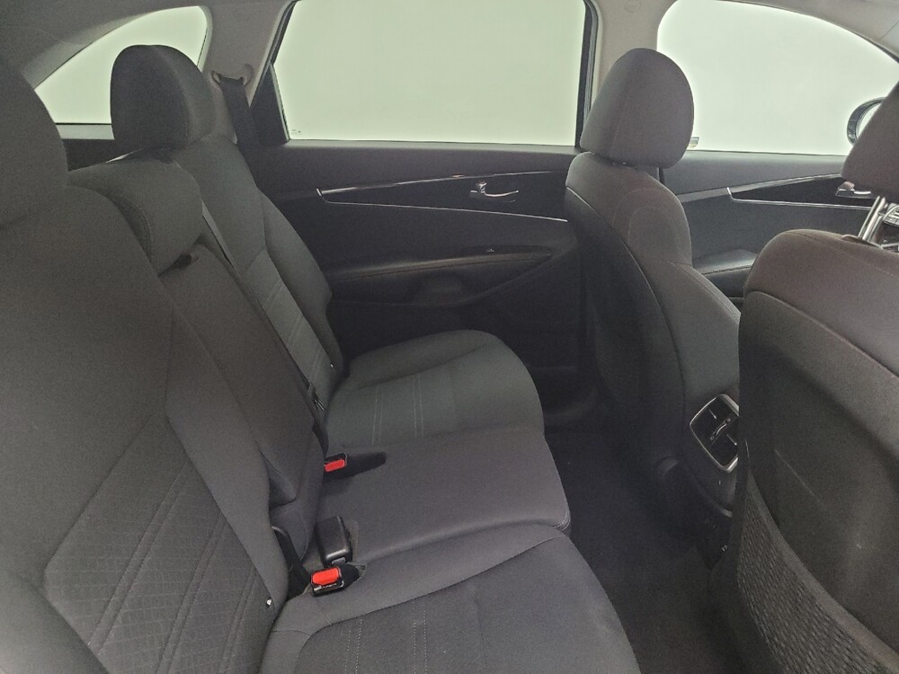 2019 Kia Sorento in Memphis, TN 38128 - 18140535 19