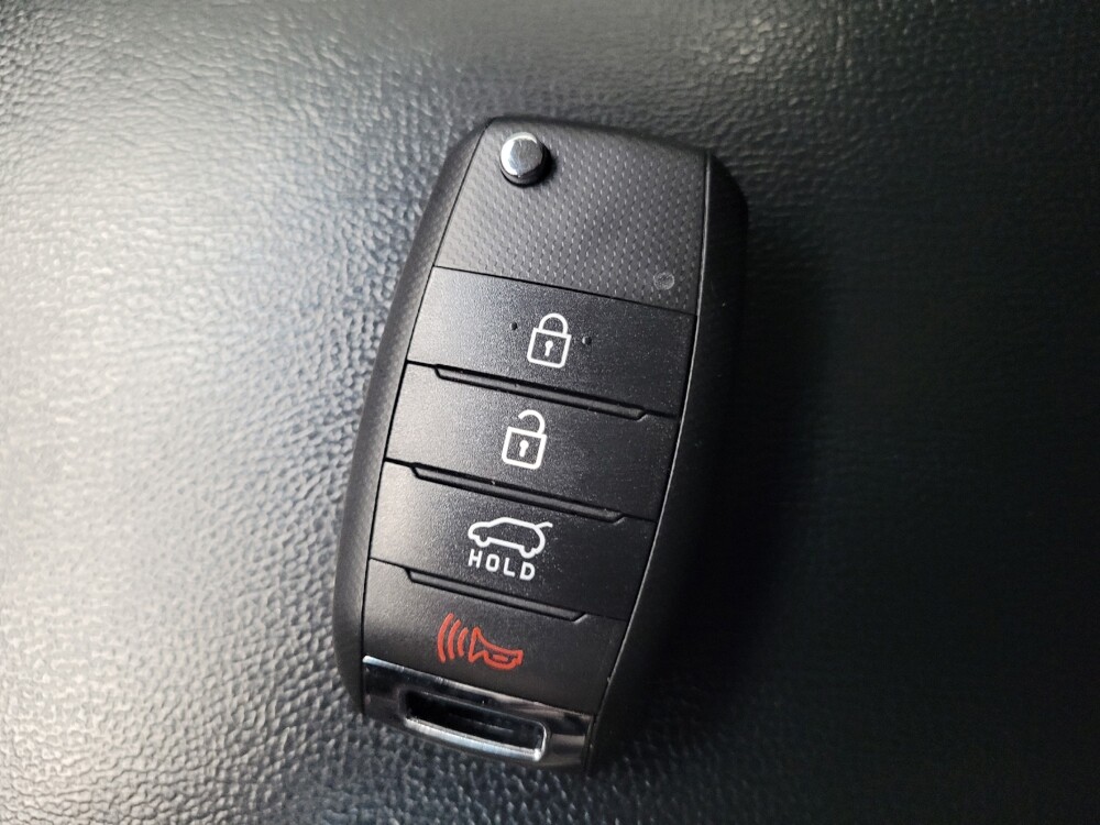 2019 Kia Sorento in Memphis, TN 38128 - 18140535 32