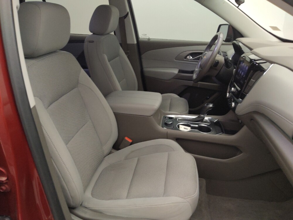 2020 Chevrolet Traverse in Houston, TX 77074 - 18140546 21