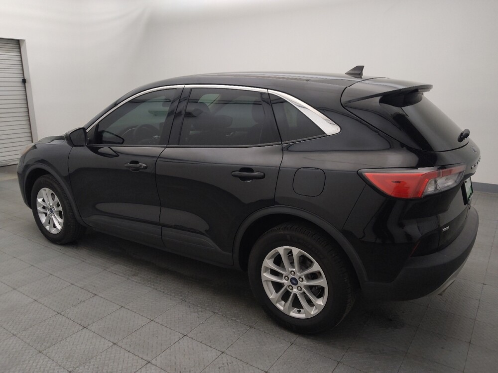 2020 Ford Escape in Houston, TX 77074 - 18140548 3