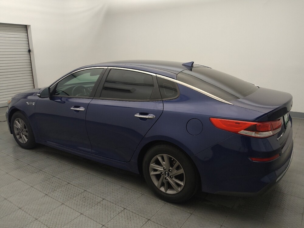 2020 Kia Optima in Live Oak, TX 78233 - 18140552 3