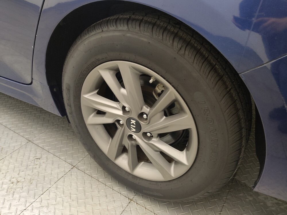 2020 Kia Optima in Live Oak, TX 78233 - 18140552 31