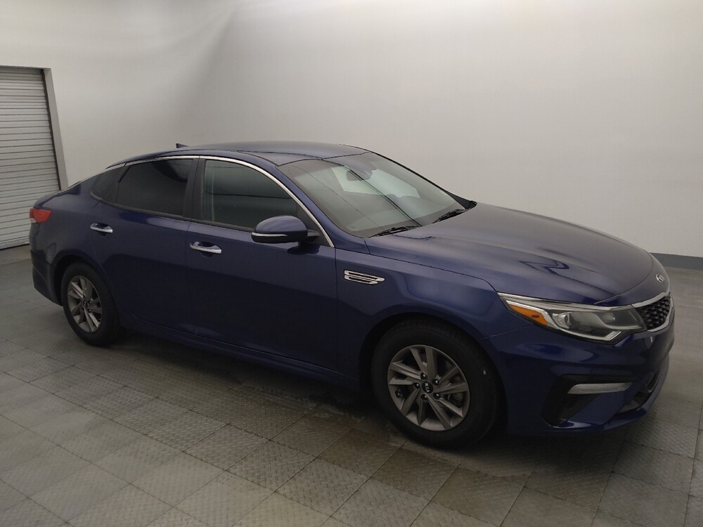 2020 Kia Optima in Live Oak, TX 78233 - 18140552 11