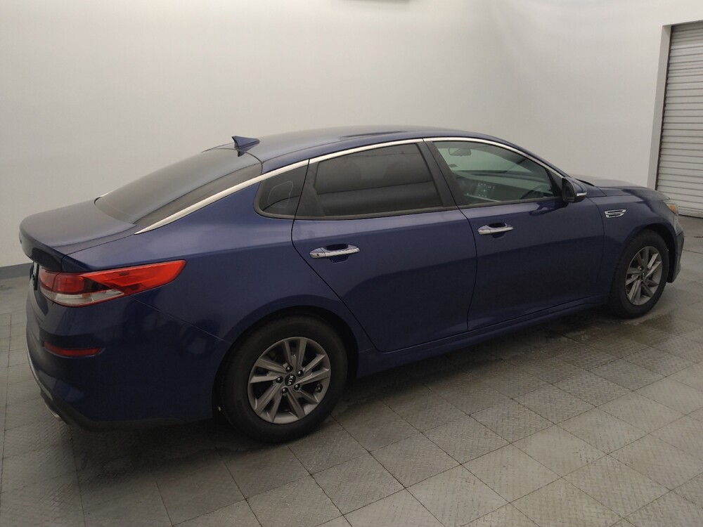 2020 Kia Optima in Live Oak, TX 78233 - 18140552 10