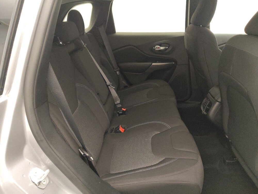 2020 Jeep Cherokee in Tyler, TX 75701 - 18140559 19