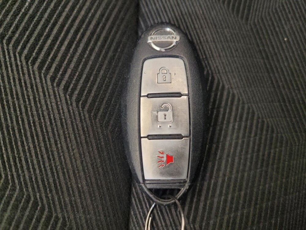2014 Nissan Rogue in Maple Heights, OH 44137 - 18140574 32