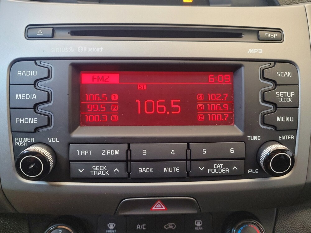 2015 Kia Sportage in Maple Heights, OH 44137 - 18140577 25