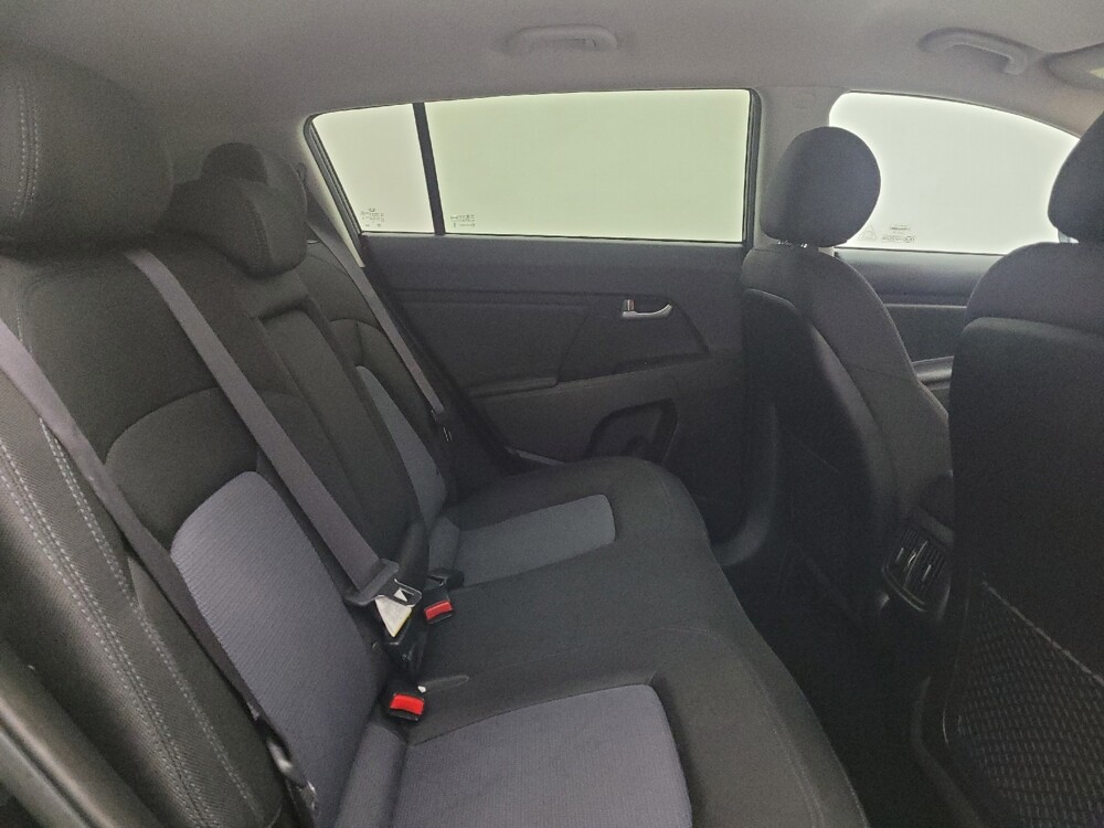 2015 Kia Sportage in Maple Heights, OH 44137 - 18140577 19