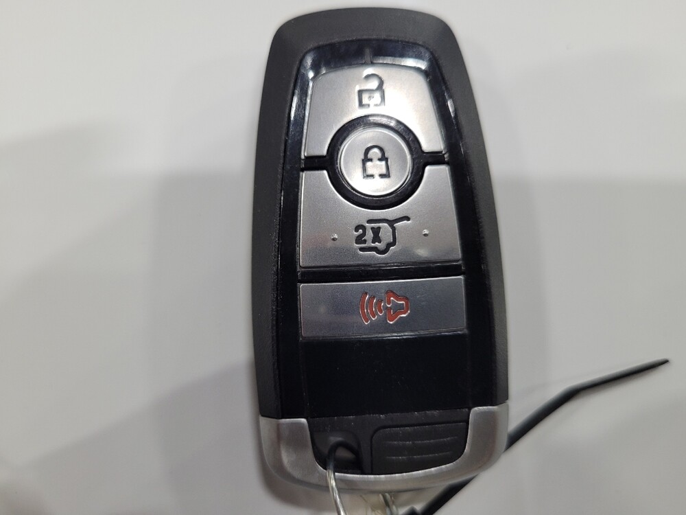 2021 Ford Explorer in Pittsburgh, PA 15236 - 18140588 32
